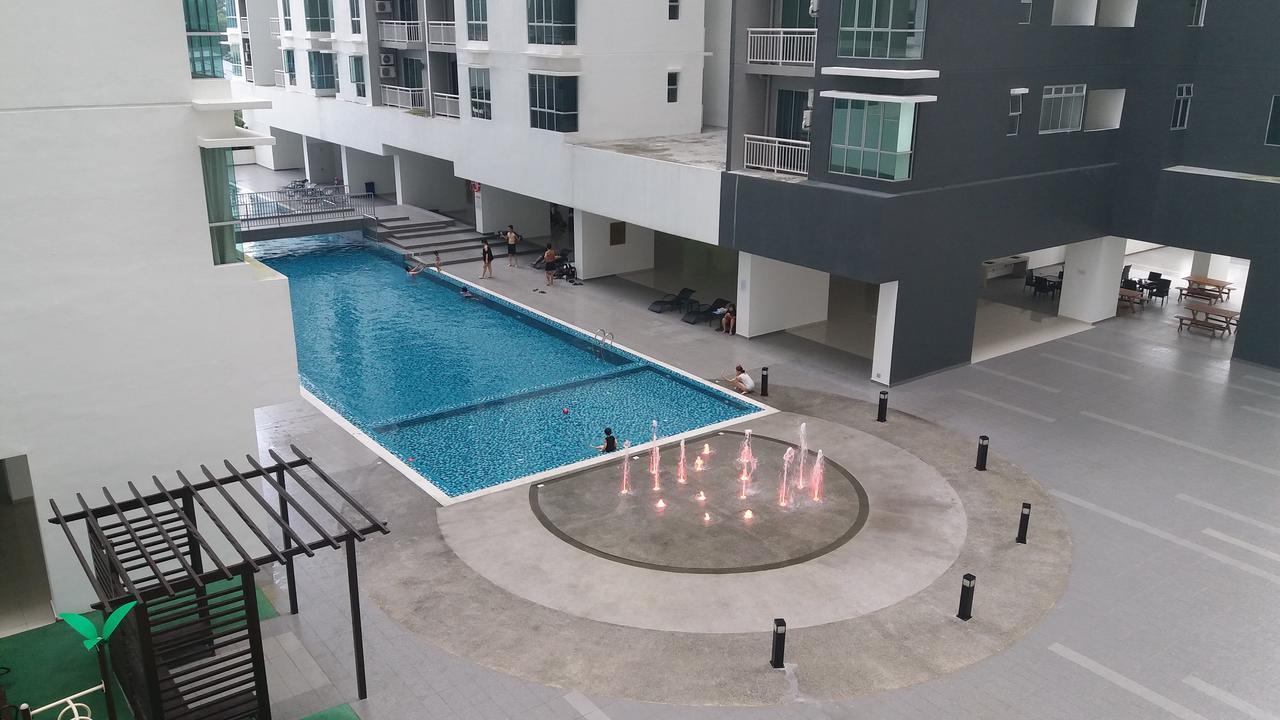 Apartment Alif Utama @ *
